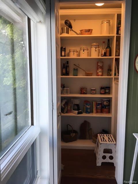 3895 Dorothy -- Main House Lane, Waterford, MI — Photo 17