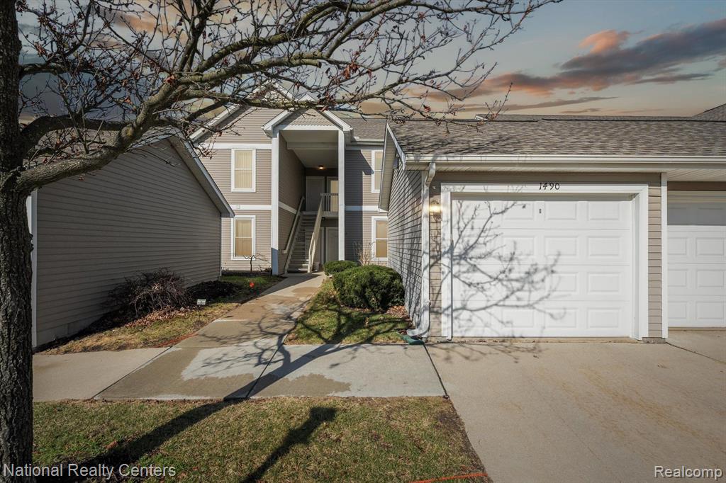 1490 FOX POINTE Circle, Ann Arbor, MI 48108 — Photo 39