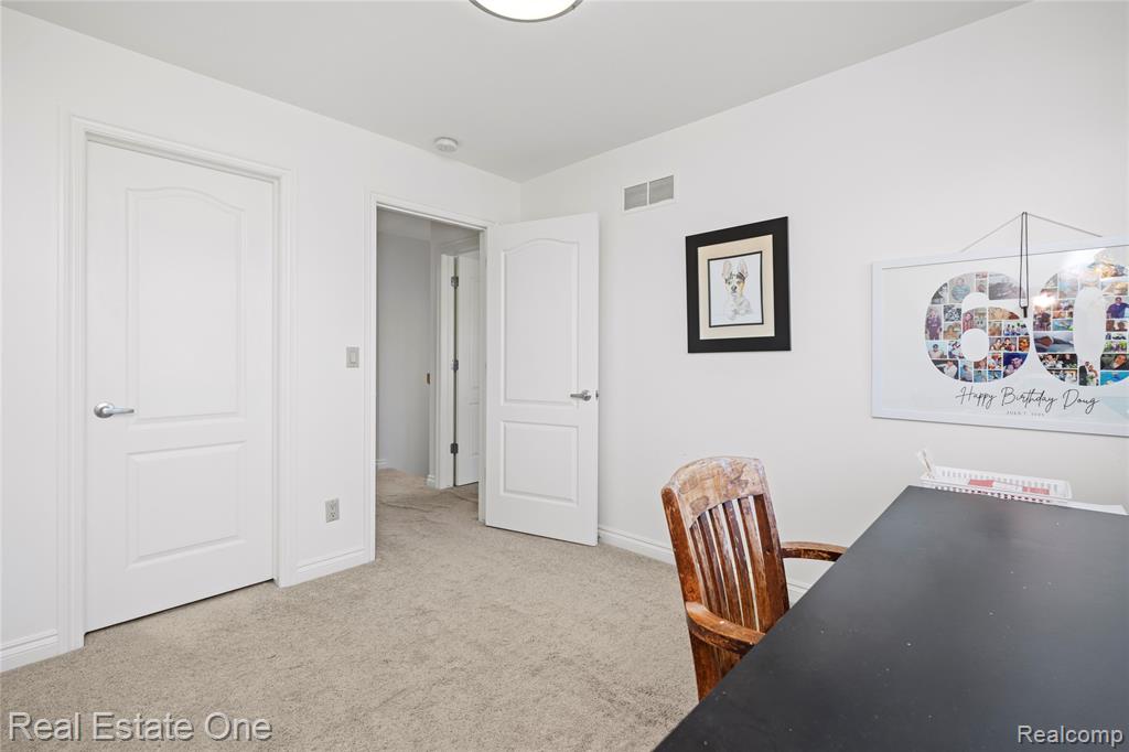 47630 Lorie Lane, New Baltimore, MI 48047 — Photo 36