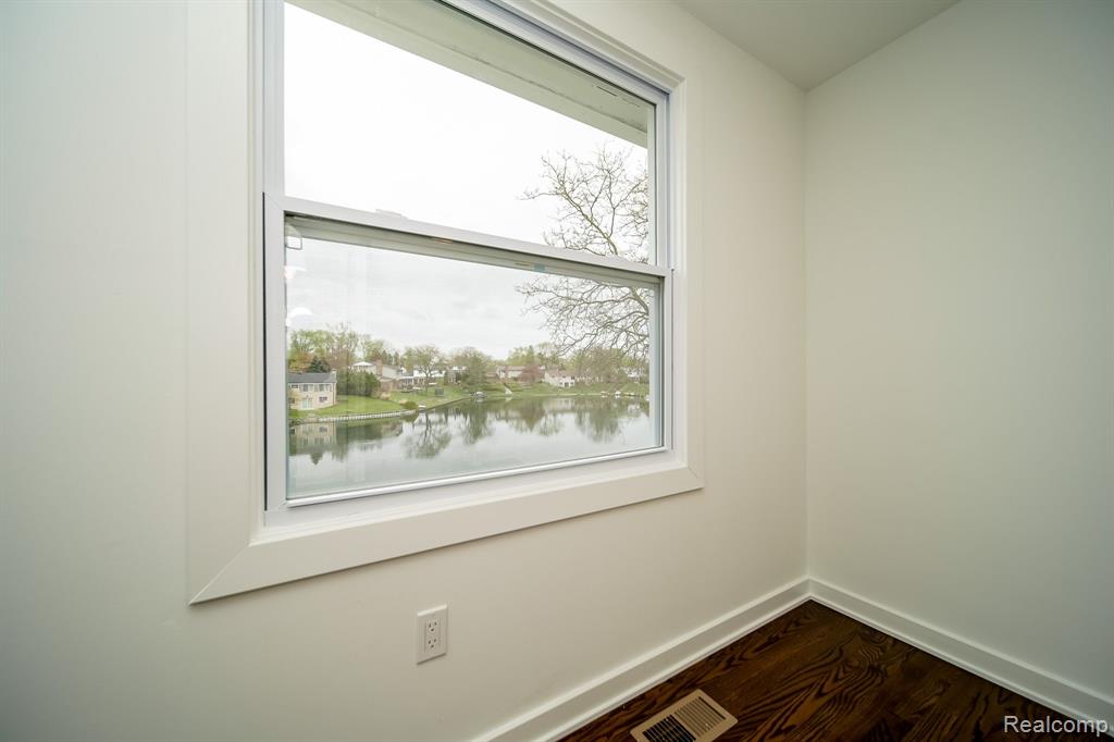52556 BELLE Crest, Shelby Twp, MI 48316 — Photo 59