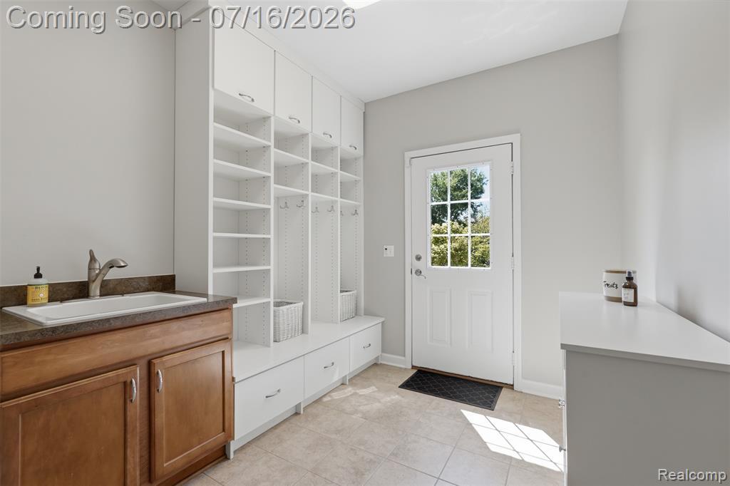 23782 Prescott Lane E, South Lyon, MI 48178 — Photo 27
