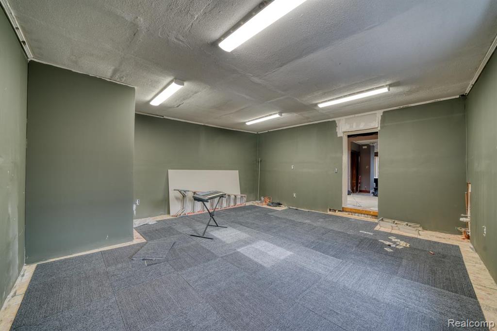 10325 Cadieux Road, Detroit, MI 48224 — Photo 20