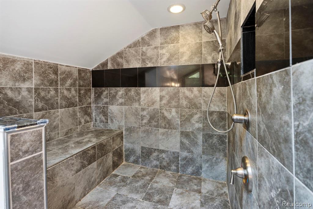 4540 Rolling Pine Court, West Bloomfield, MI 48323 — Photo 26