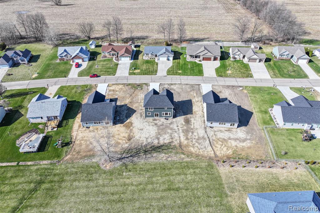 10198 Hunt Drive, Davison, MI 48423 — Photo 15