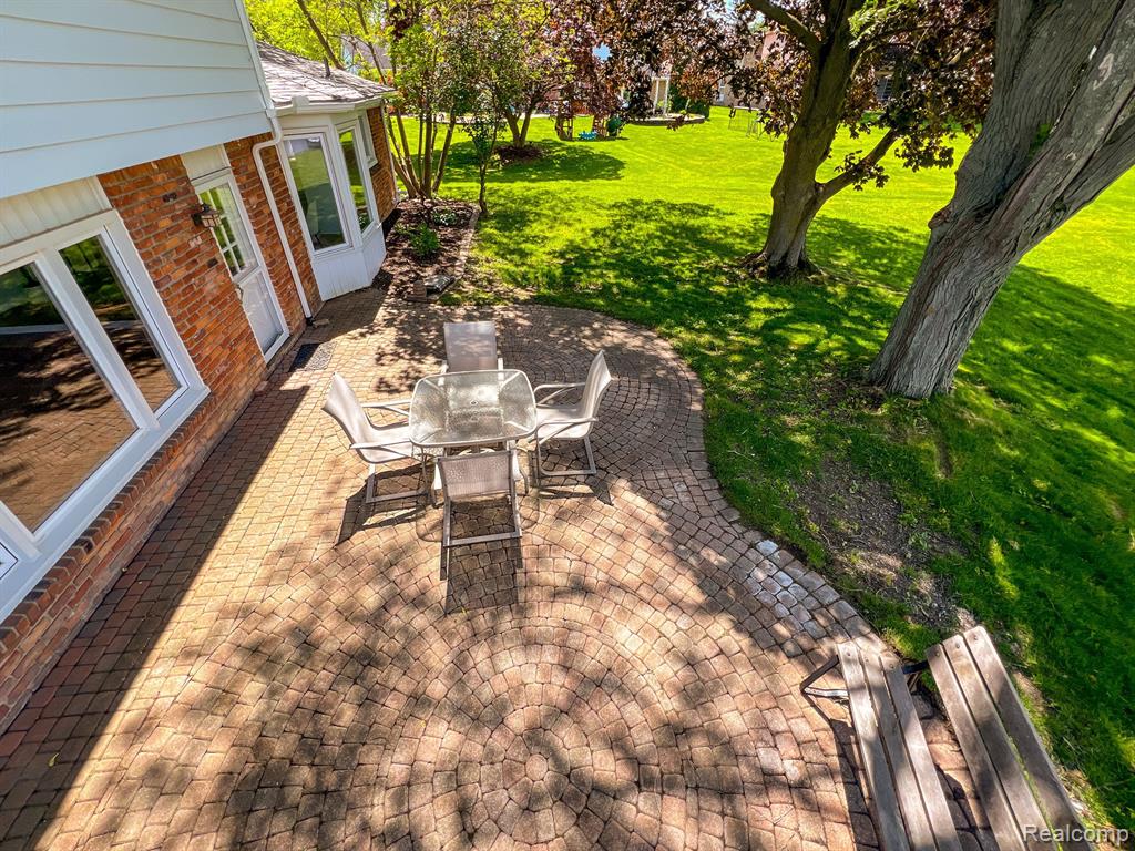 5886 SUTTERS Lane, Bloomfield Hills, MI 48301 — Photo 25