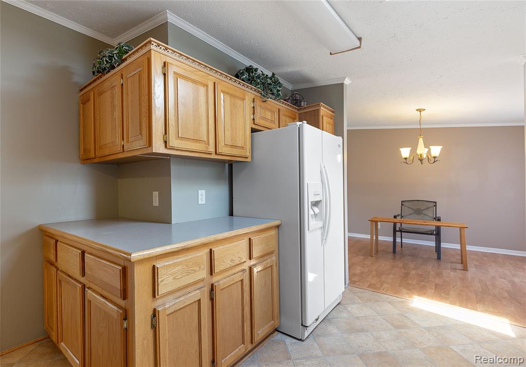 4472 Wynnwood Drive, Howell, MI 48843 — Photo 11