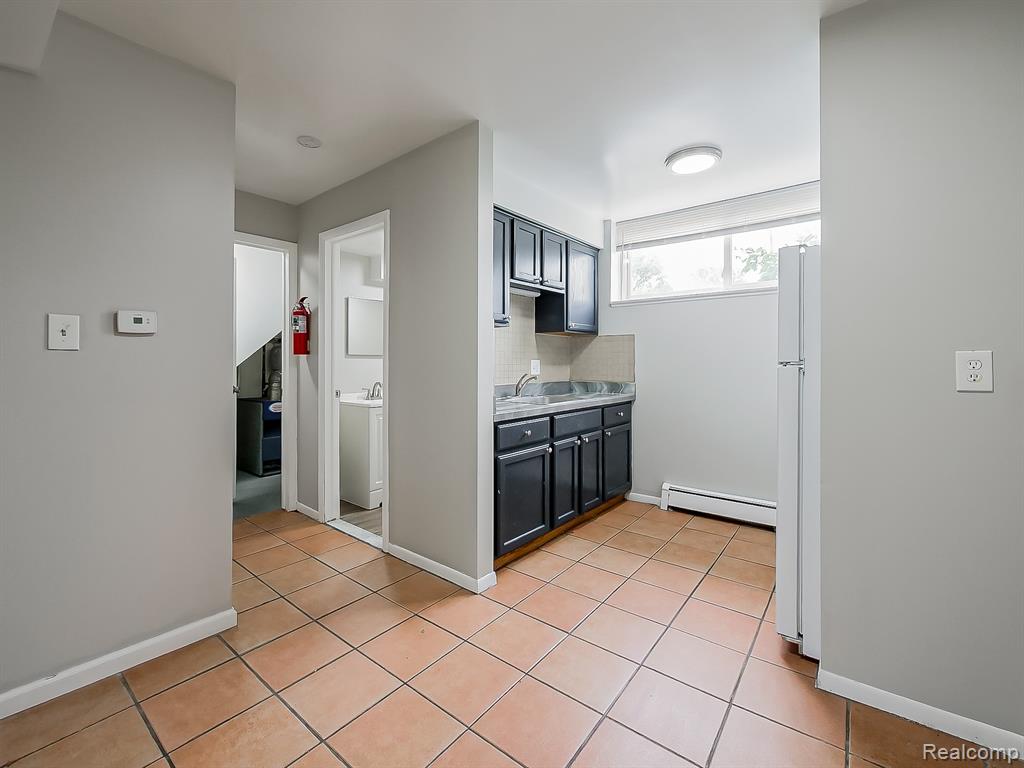 132 Huronview Court, White Lake, MI — Photo 4