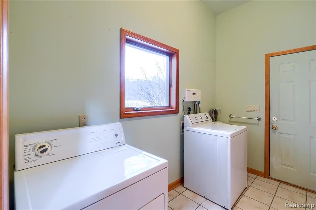 845 Oak Tree Lane, Lapeer, MI 48446 — Photo 41