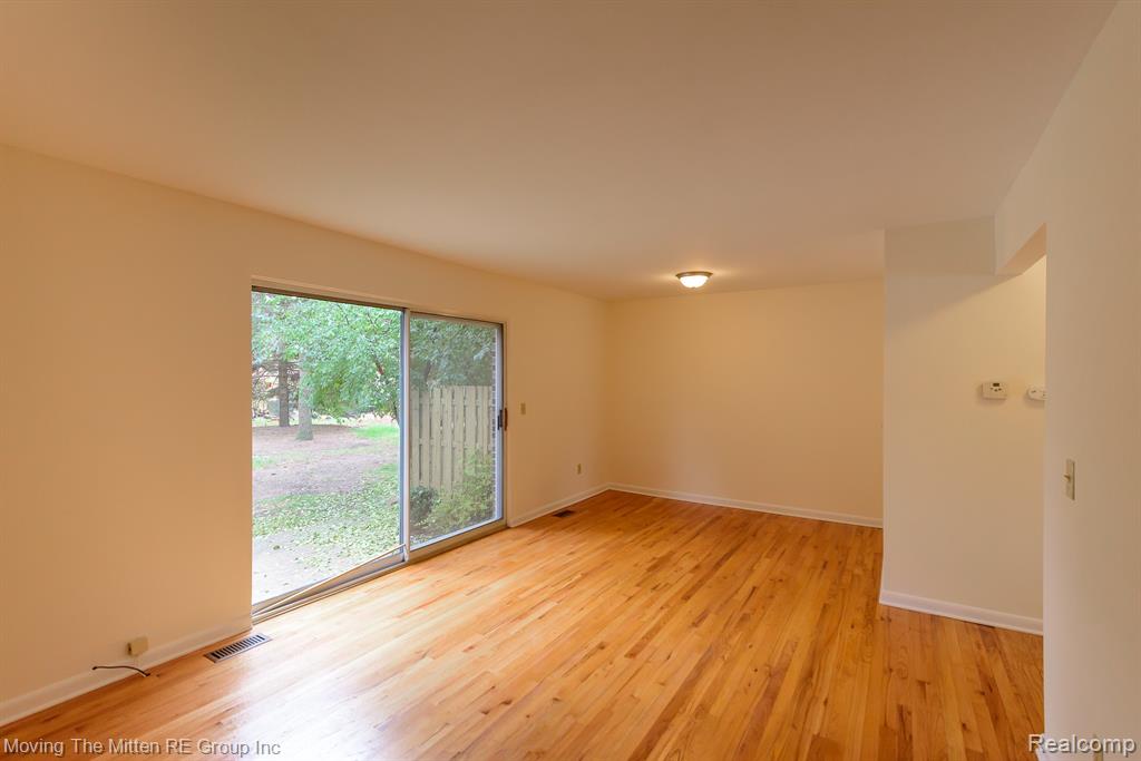 2748 Page Avenue, Ann Arbor, MI 48104 — Photo 13