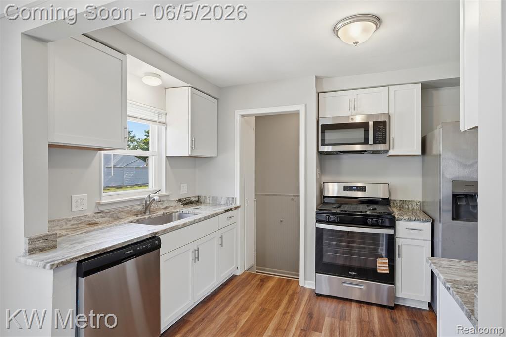 9662 Berwyn, Redford, MI 48239 — Photo 7