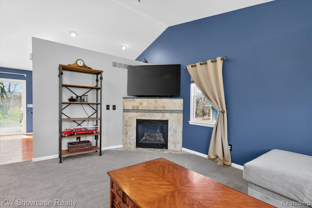 662 Tierney Avenue, Highland, MI 48356 — Photo 7