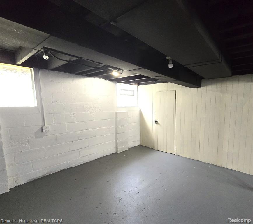571 W Saratoga Street, Ferndale, MI 48220 — Photo 27