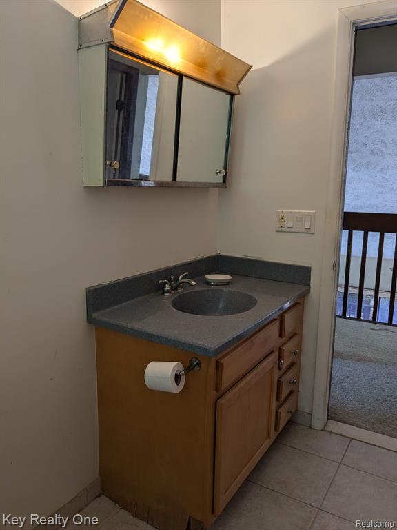 150 PORTER Lane, Leonard, MI 48367 — Photo 37