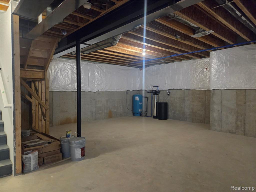 60671 TOWN SQUARE Street, New Hudson, MI 48165 — Photo 52