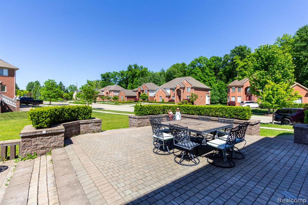42575 Silverwood Drive, Sterling Heights, MI 48314 — Photo 6