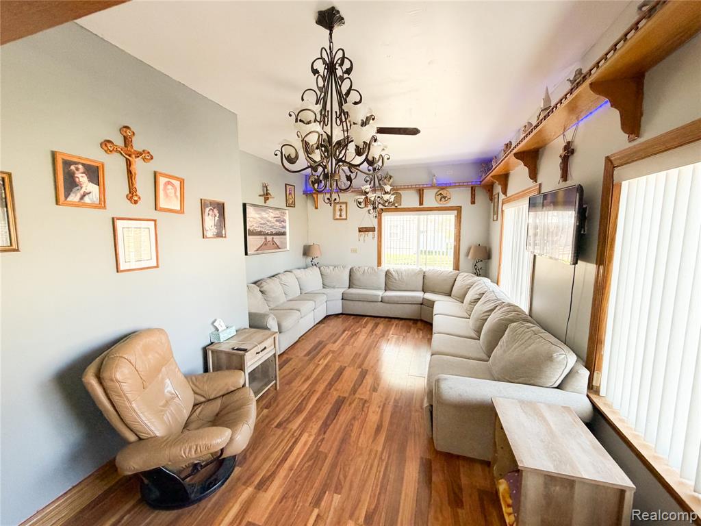 703 Saint John Street, Wyandotte, MI 48192 — Photo 65