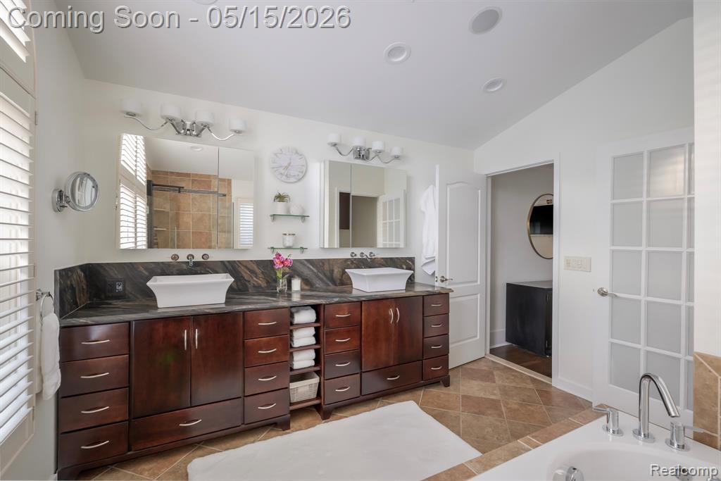 728 S Pleasant Street, Royal Oak, MI 48067 — Photo 18