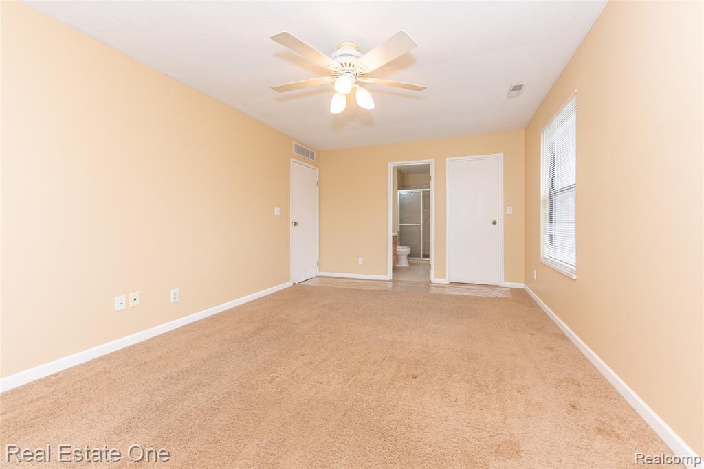 61186 Greenwood Drive, 36, South Lyon, MI 48178 — Photo 12