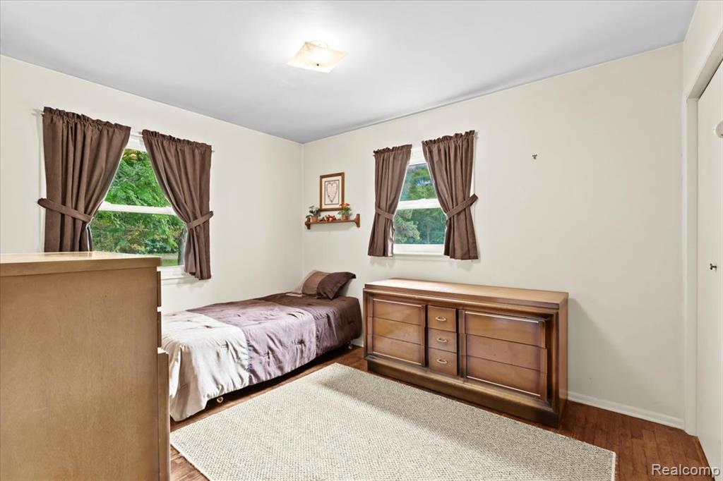 6460 Hogan Road, Fenton, MI 48430 — Photo 11