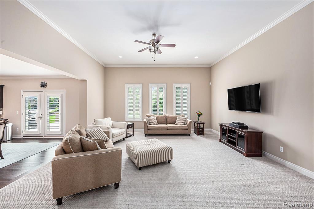 48913 Pinebrook Drive, Utica, MI 48315 — Photo 10