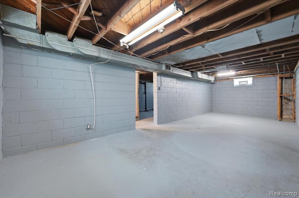 9193 Rutherford Street, Detroit, MI 48228 — Photo 20