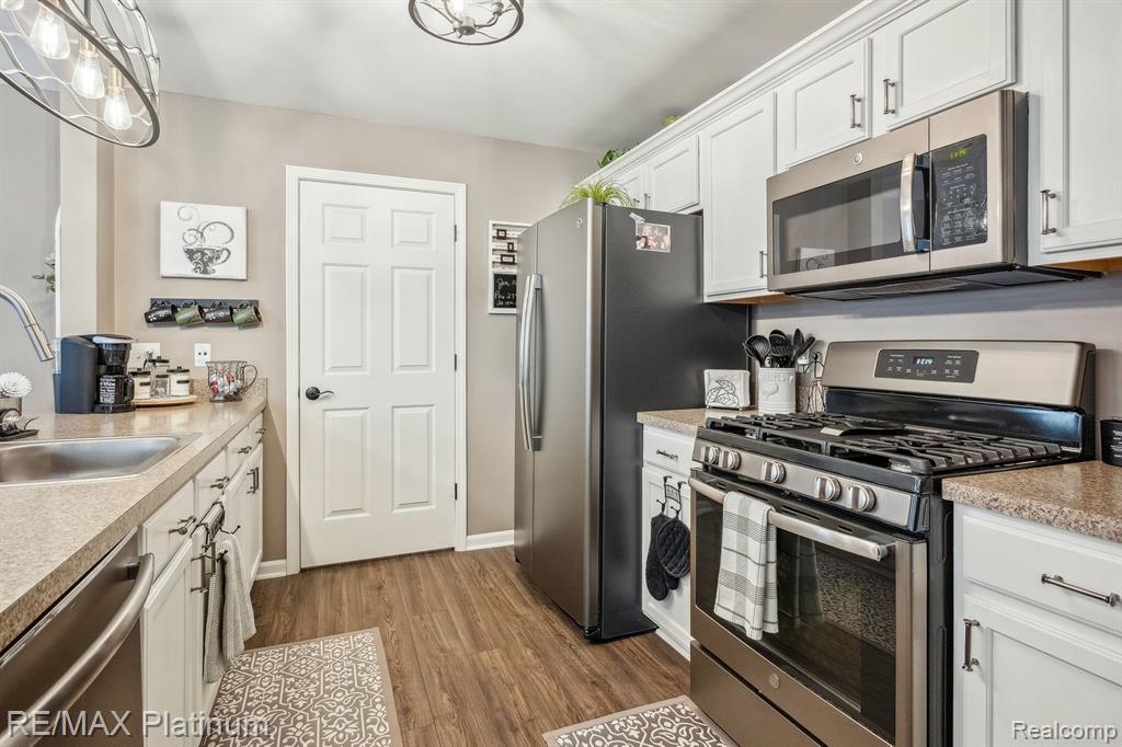 3072 KNEELAND Circle, Howell, MI 48843 — Photo 8