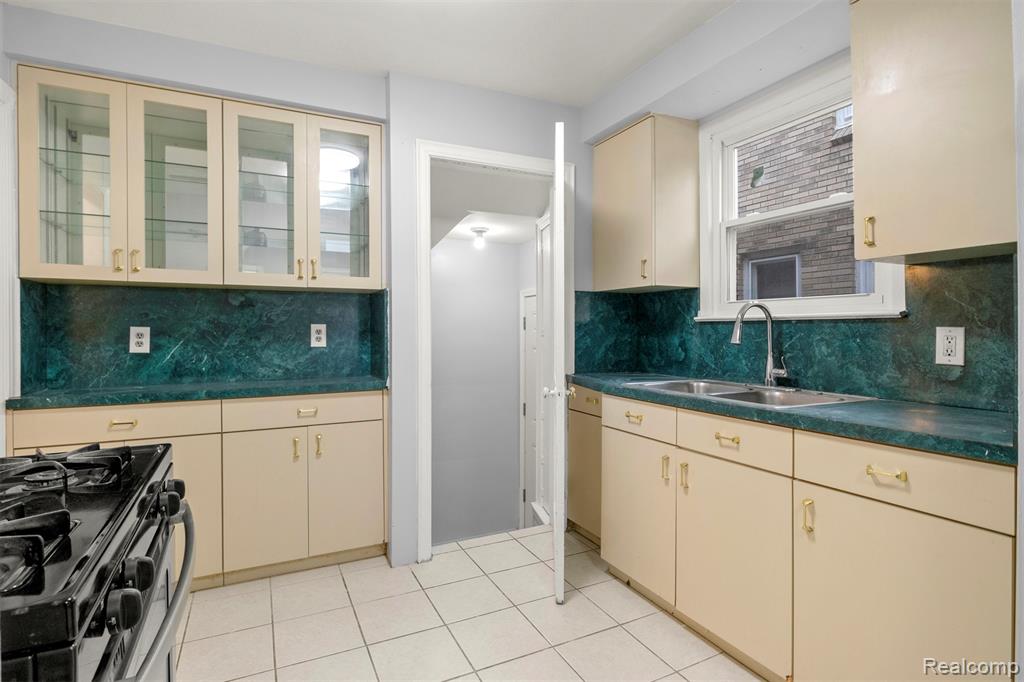 4654 Palmer Street, Dearborn, MI 48126 — Photo 12