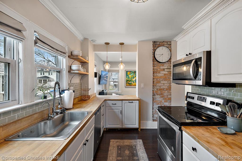702 S Vermont Avenue, Royal Oak, MI 48067 — Photo 14