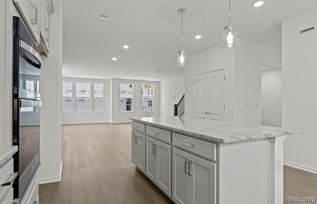 42905 Atwood Avenue, Novi, MI — Photo 11