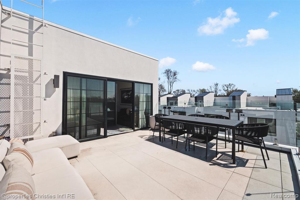 533 E Harrison Avenue, 35, Royal Oak, MI 48067 — Photo 24