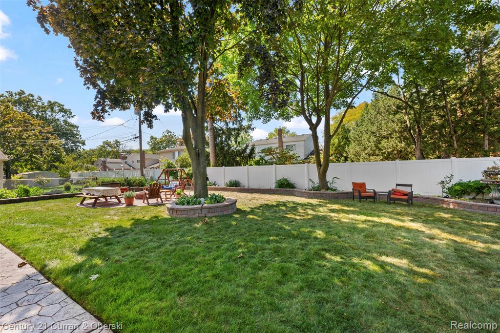 741 Berwyn Street, Dearborn Heights, MI 48127 — Photo 44