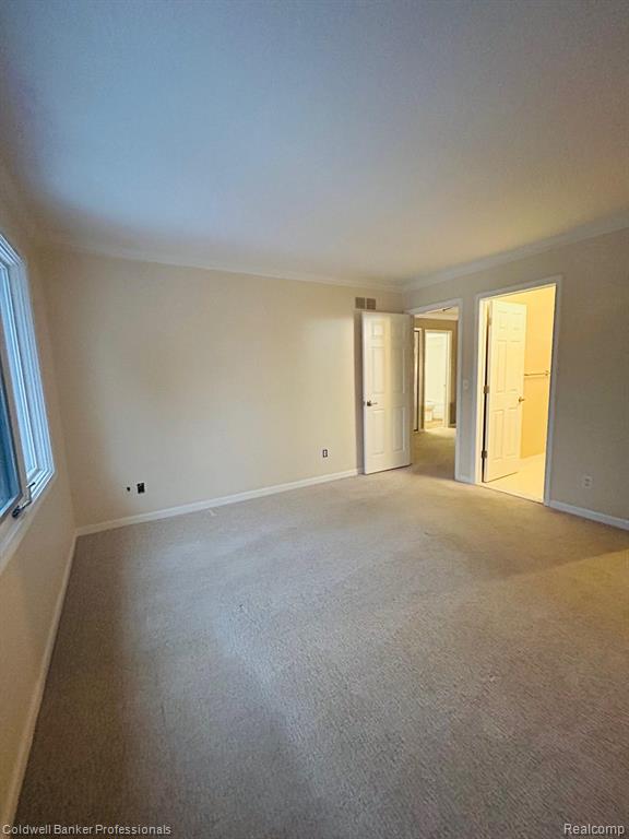 4896 Royal Cove Drive, Shelby Twp, MI 48316 — Photo 18