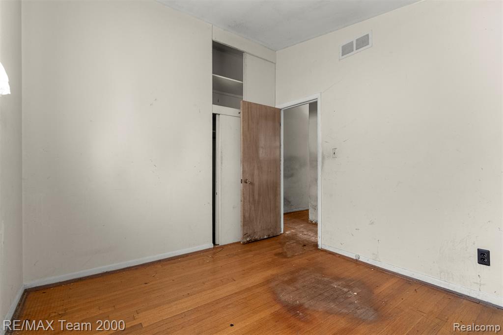 15211 Joan Street, Oak Park, MI 48237 — Photo 22
