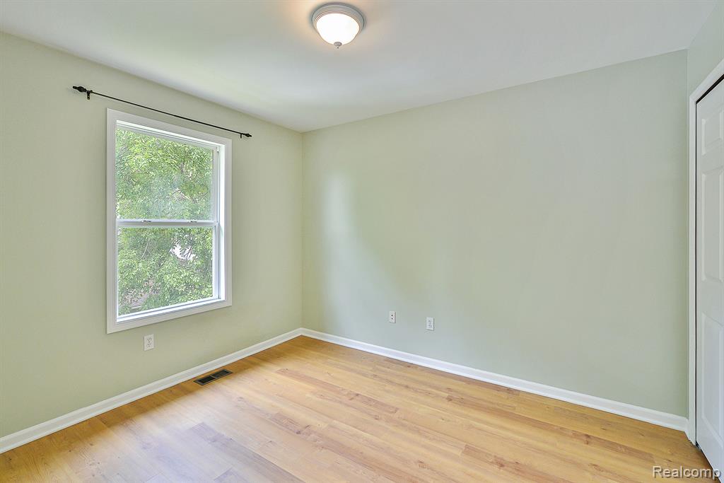 7860 LAKESHORE Road, Whitmore Lake, MI 48189 — Photo 37