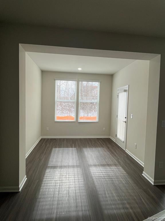 629 ADDISON Circle, Walled Lake, MI 48390 — Photo 22