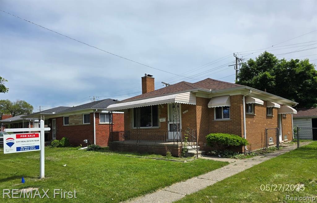 7210 Weingartz, Center Line, MI 48015 — Photo 2