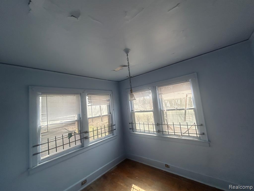 4548 COOPER Street, Detroit, MI 48214 — Photo 29