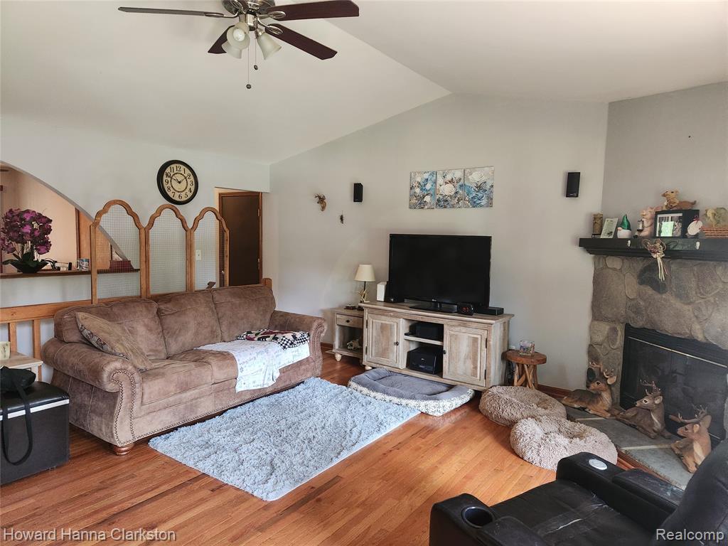 9770 Cedar Island Road, White Lake, MI — Photo 9
