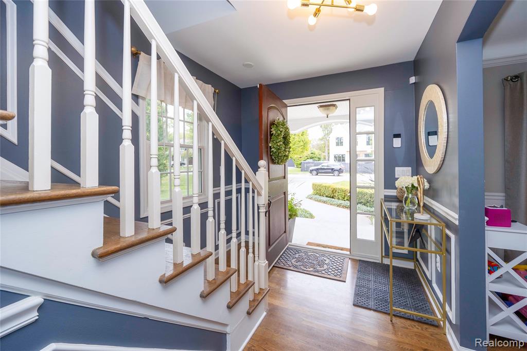 826 Larchlea Drive, Birmingham, MI 48009 — Photo 6