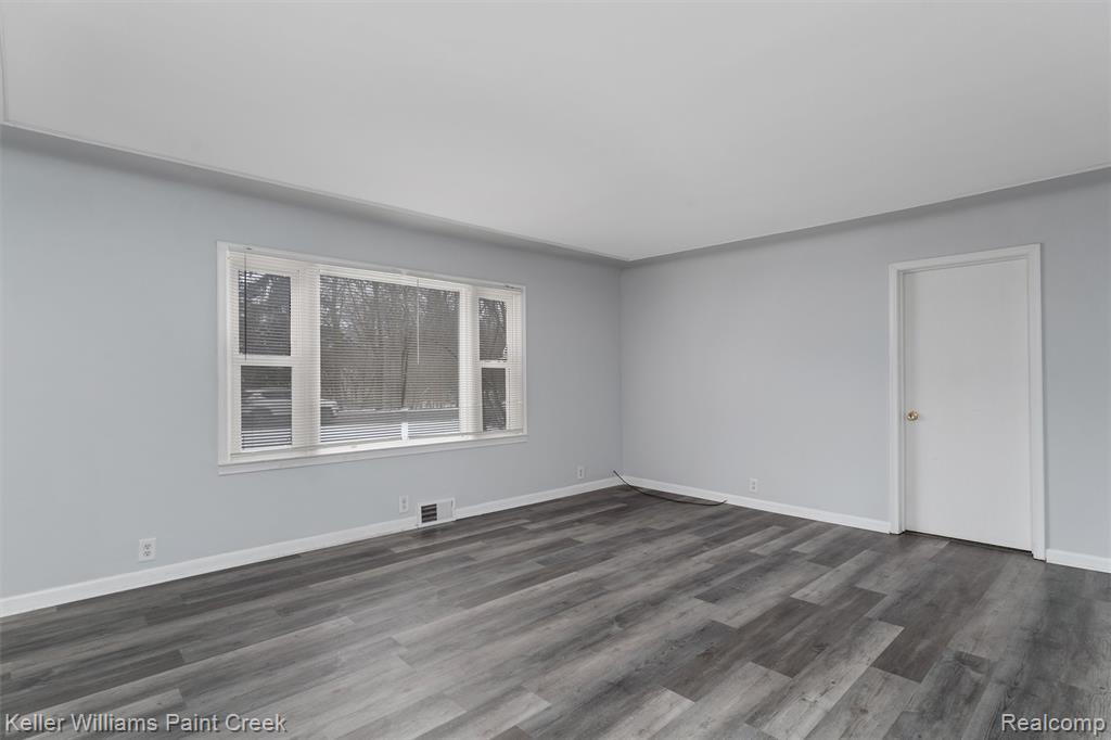749 Orion Road, Orion, MI 48362 — Photo 7