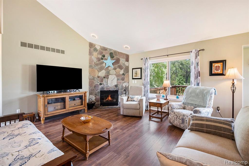 5100 GROVELAND Road, Ortonville, MI 48462 — Photo 5