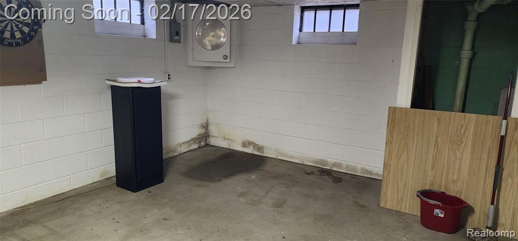 21792 Elmwood Avenue, Eastpointe, MI 48021 — Photo 28