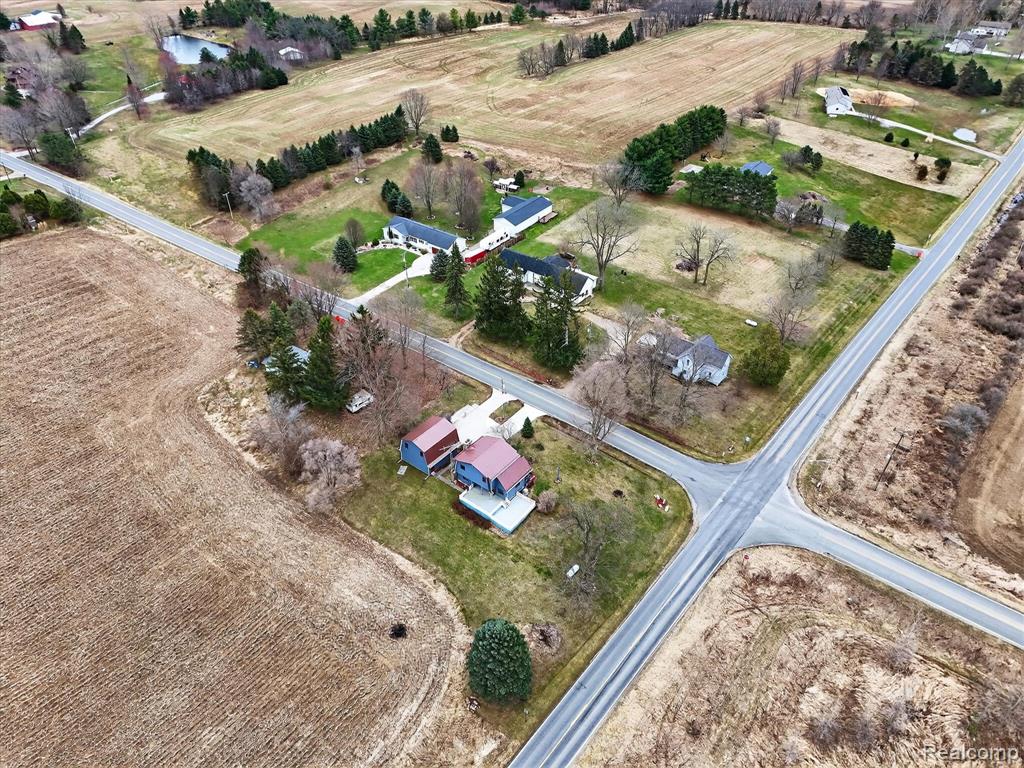 992 W Bennington Road, Owosso, MI 48867 — Photo 53