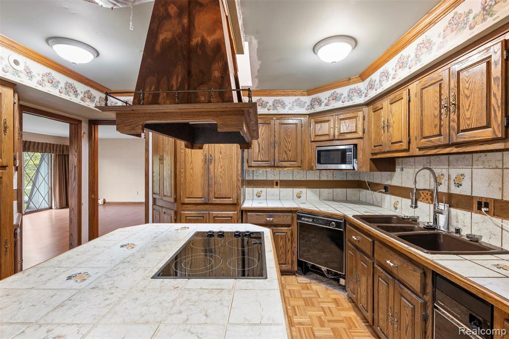 49748 Regatta Street, Chesterfield, MI 48047 — Photo 12