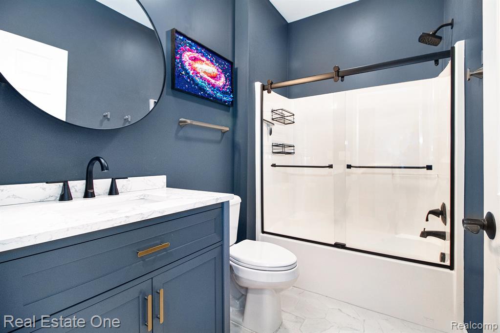724 Knolls Landing Drive, 18, Milford, MI 48381 — Photo 22