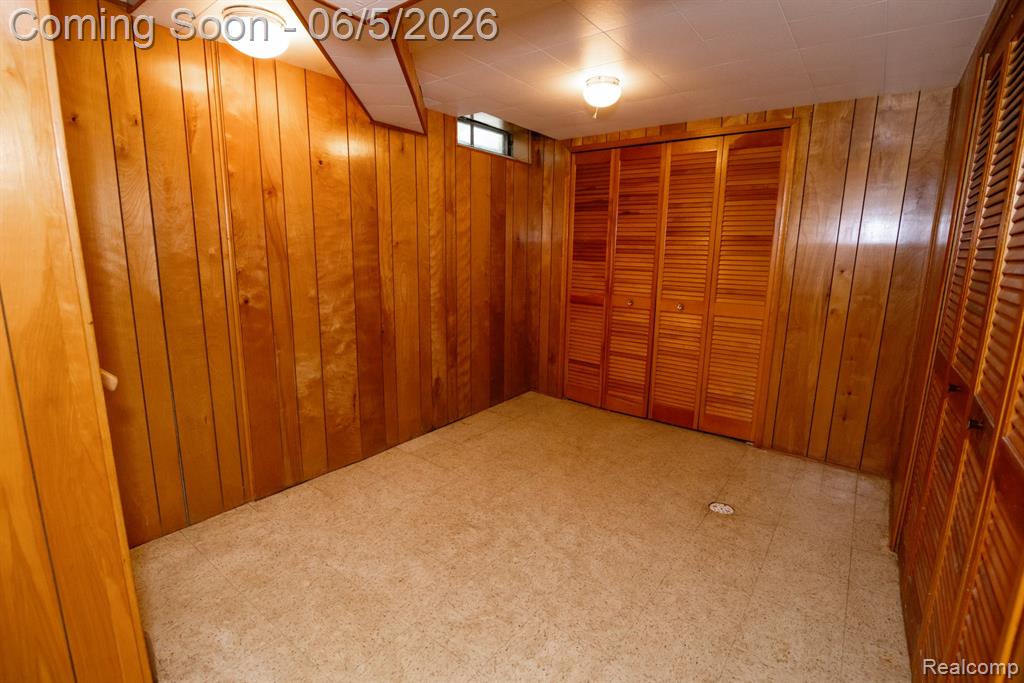 724 Sandstone Drive, Rochester Hills, MI 48309 — Photo 36
