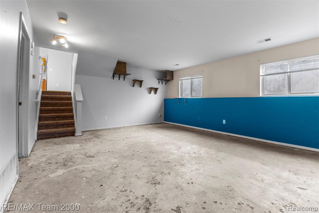 2714 Hallman Avenue, Waterford, MI 48328 — Photo 25