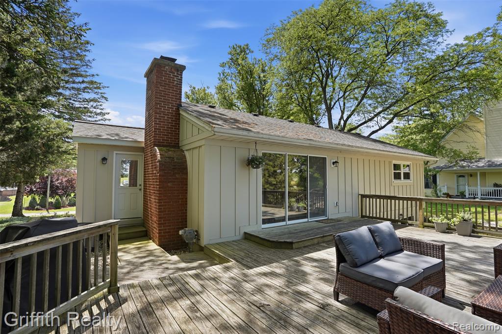 6262 Briggs Lake Drive, Brighton, MI 48116 — Photo 38