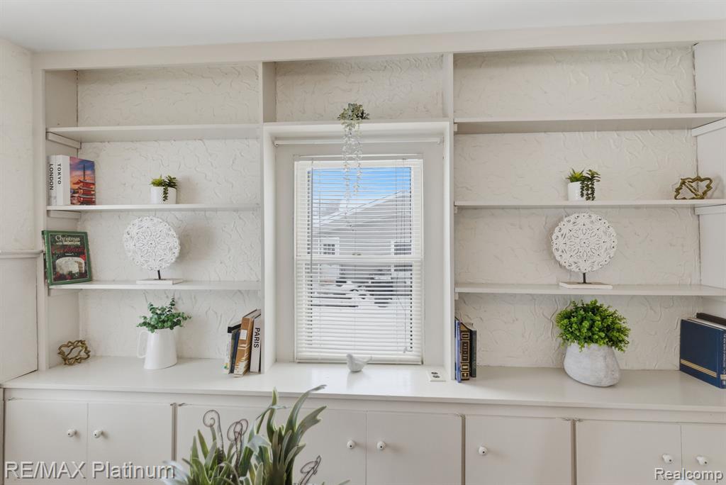 815 McPherson Street, Howell, MI 48843 — Photo 9