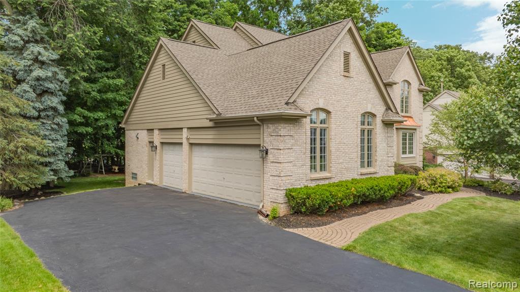 39566 Danielle Drive, Northville, MI 48167 — Photo 2